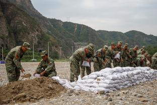 跟队记者：范德文已恢复有球训练，有望在1月5号提前复出